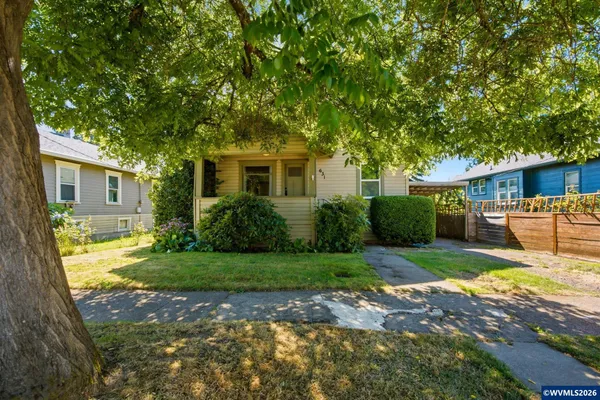 $299,000 | 631 Breys Avenue Northeast, Salem, OR 97301