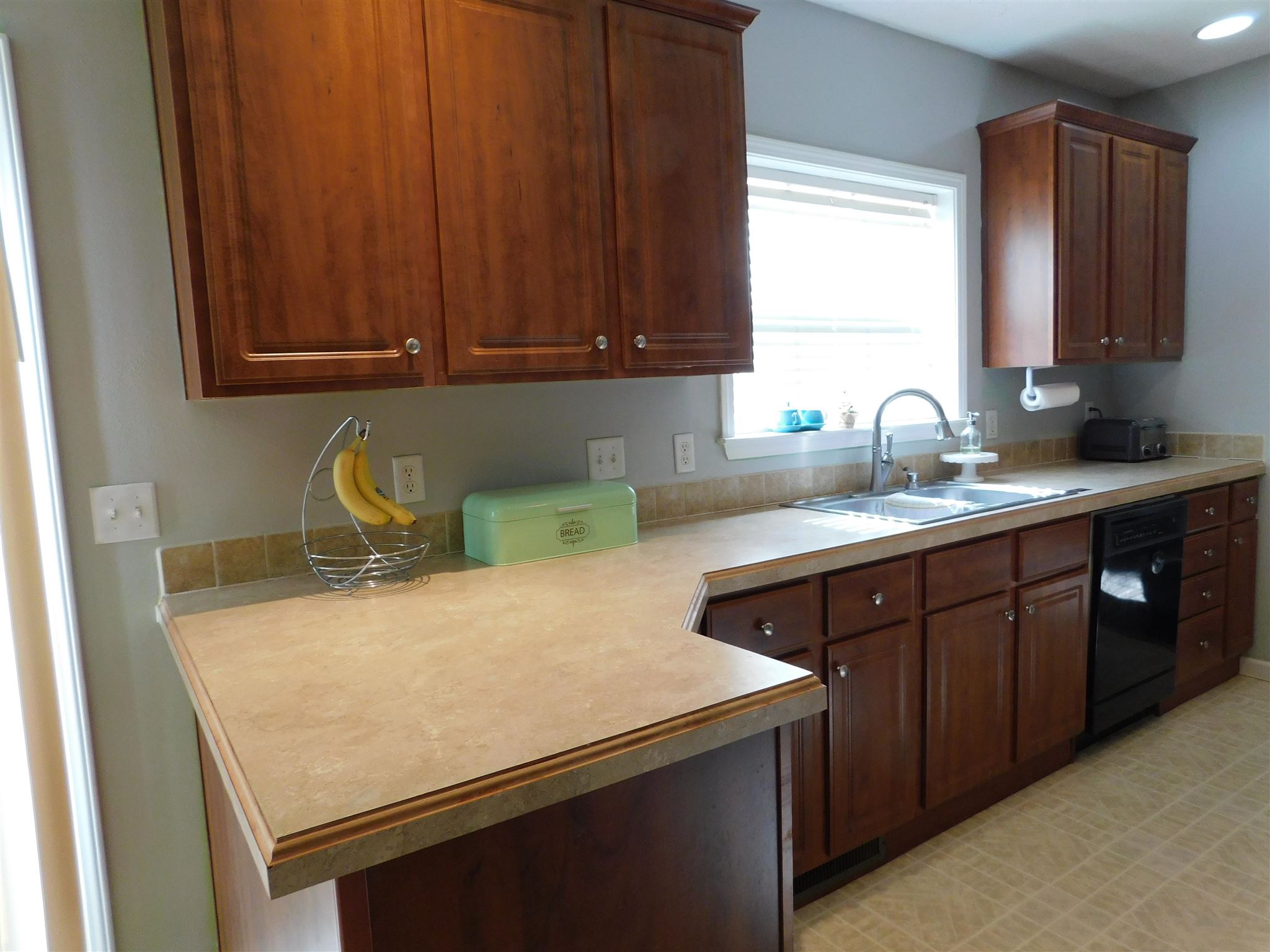 51700 Juniper Road South Bend, IN 46637 - Photo 11 of 35 Gallery Image 11