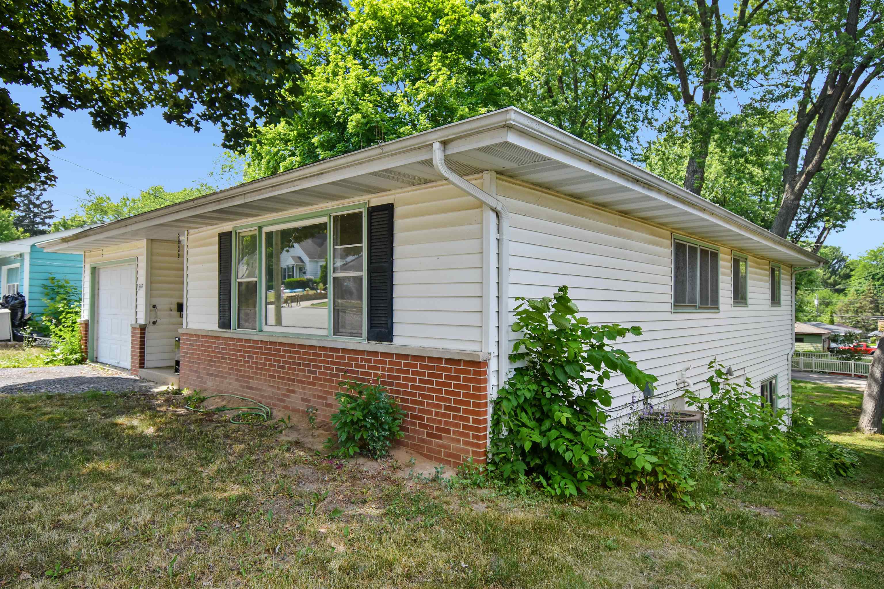 610 Clyde Street Stoughton, WI 53589 - Photo 1 of 1
