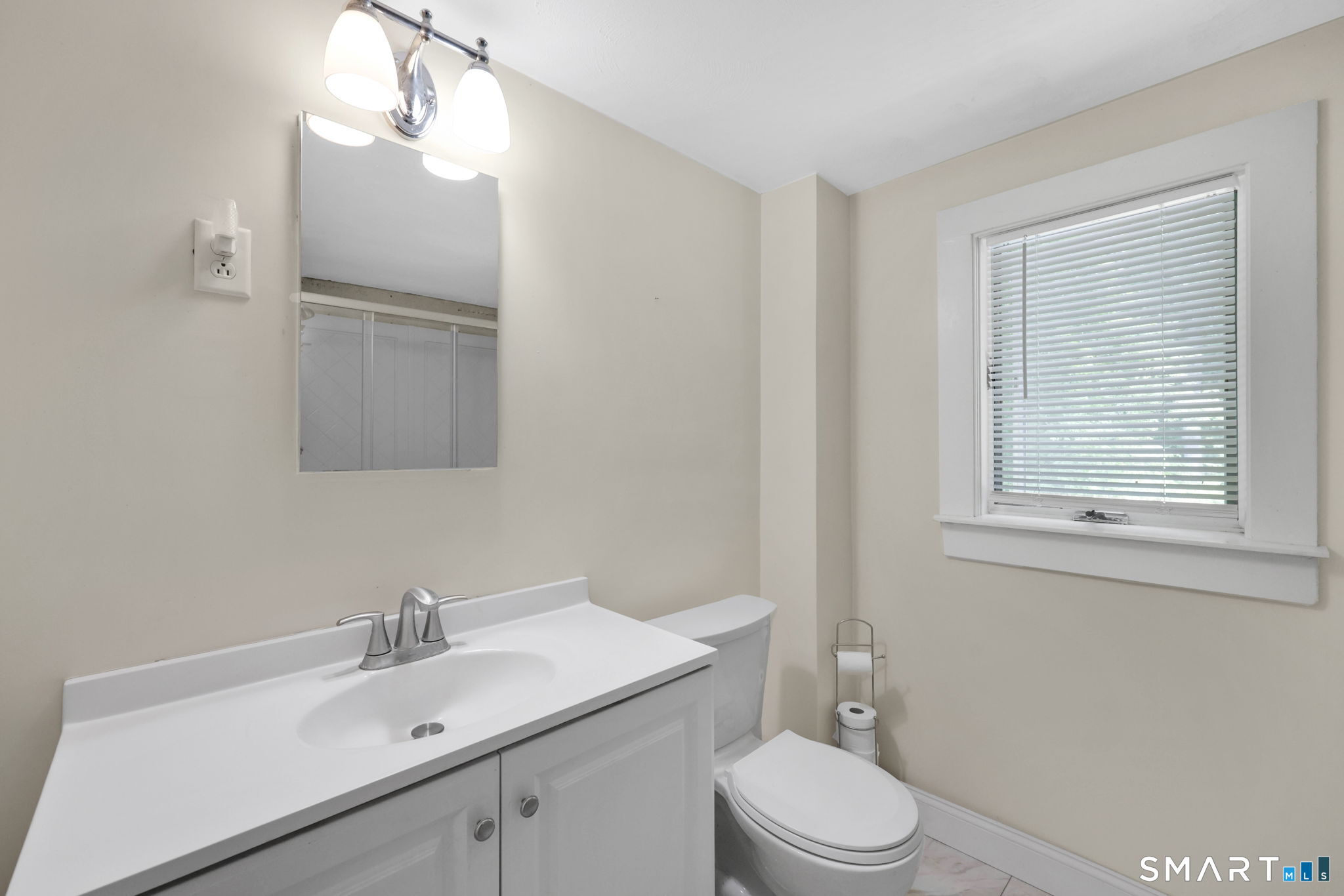 33 Chambers Street Manchester, CT 06042 - Photo 21 of 40