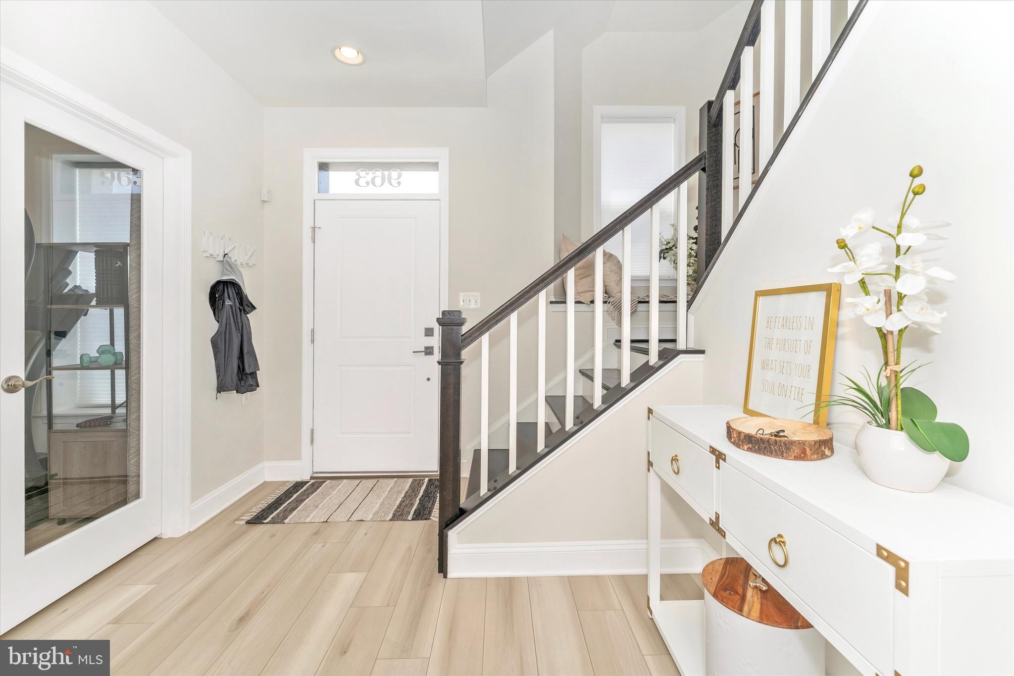 963 Holden Road Frederick, MD 21701 - Photo 8 of 48 Foyer