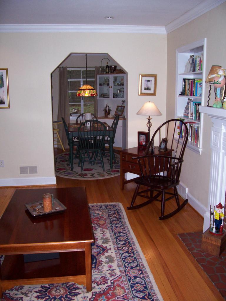 2328 Howard Road Southwest Roanoke, VA 24015 - Photo 3 of 10 inside