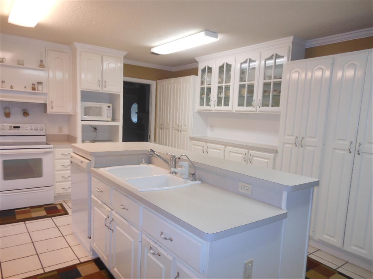5955 Colter Road Milton, FL 32583 - Photo 3 of 28 Gallery Image 3