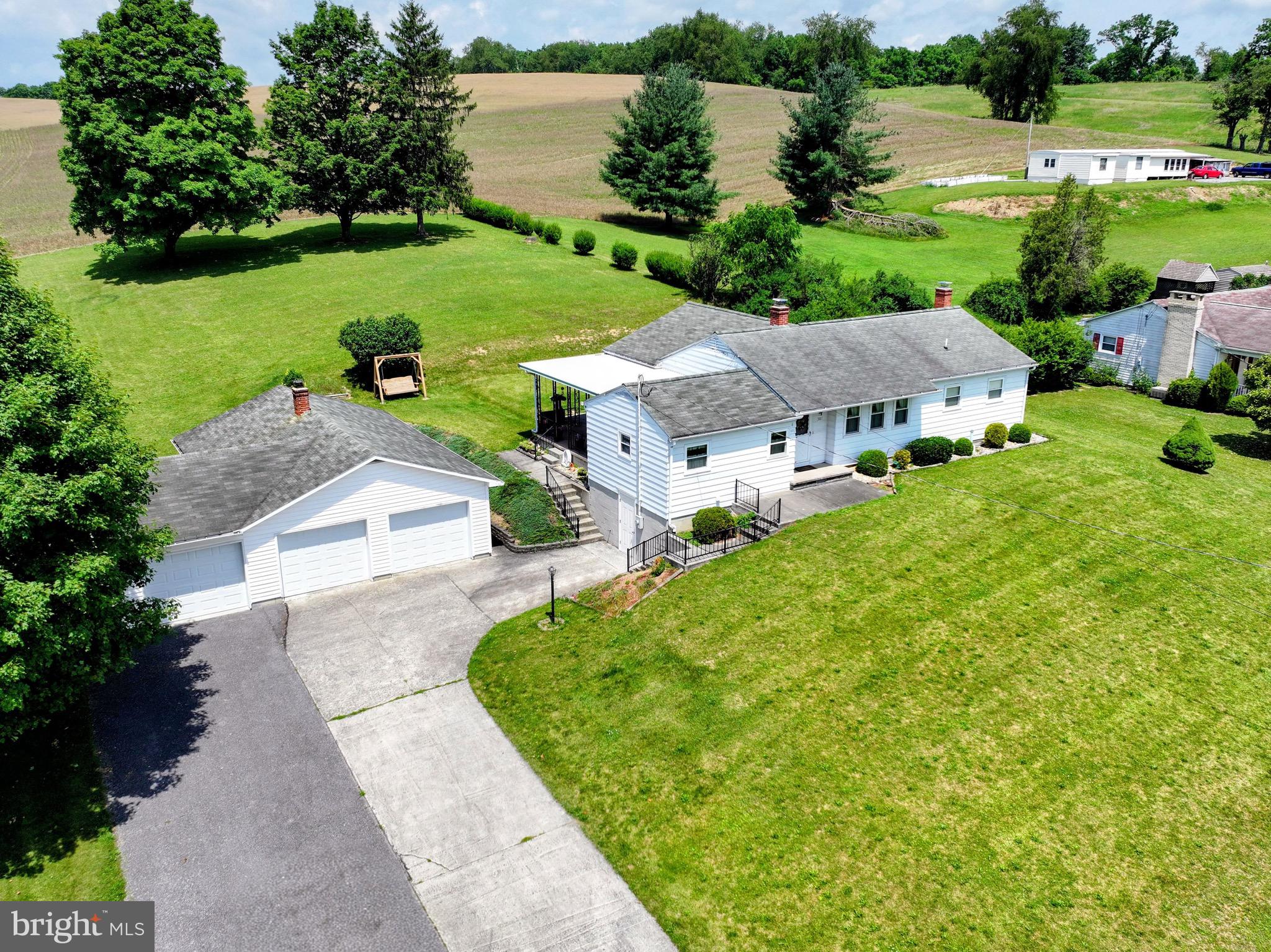 381 Belden Road Bedford, PA 15522 - Photo 2 of 40