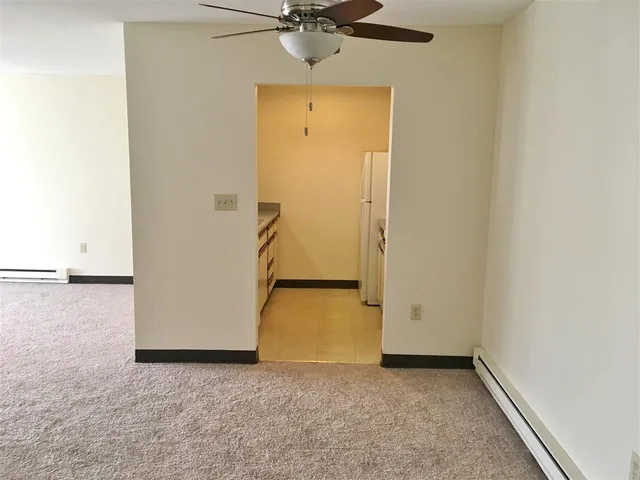 $1,896 | 161 Eastern Avenue, Unit 304, Manchester, NH 03104