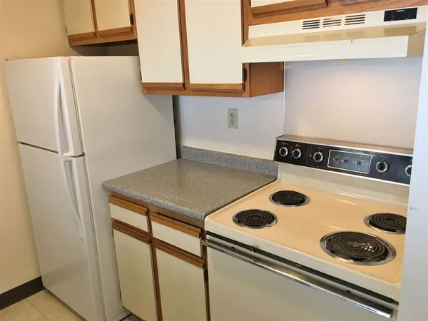 $1,896 | 161 Eastern Avenue, Unit 304, Manchester, NH 03104