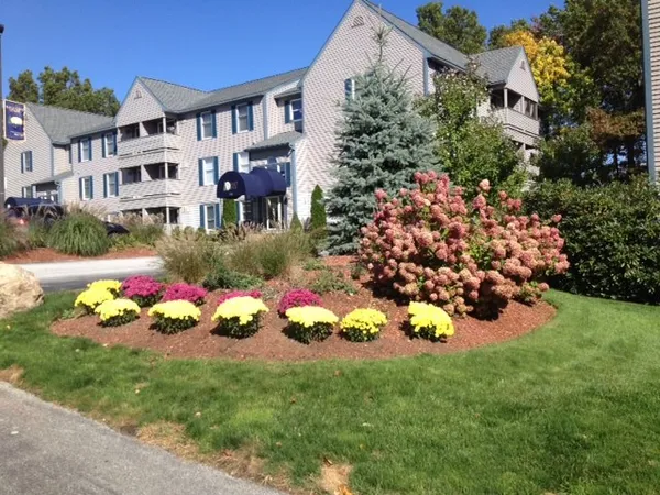 $1,896 | 161 Eastern Avenue, Unit 304, Manchester, NH 03104