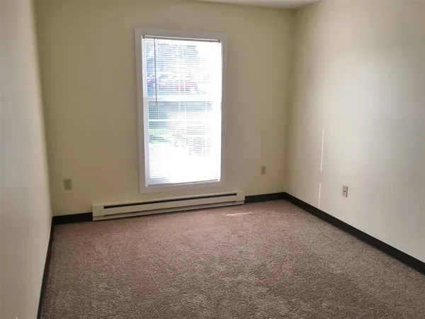 $1,896 | 161 Eastern Avenue, Unit 304, Manchester, NH 03104