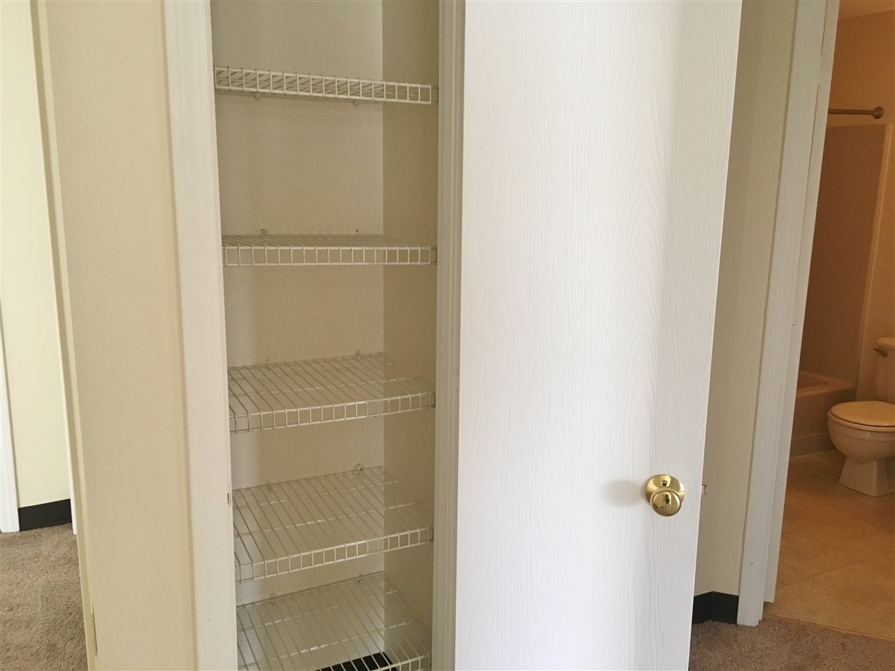 161 Eastern Avenue, Unit 304 Manchester, NH 03104 - Photo 30 of 32