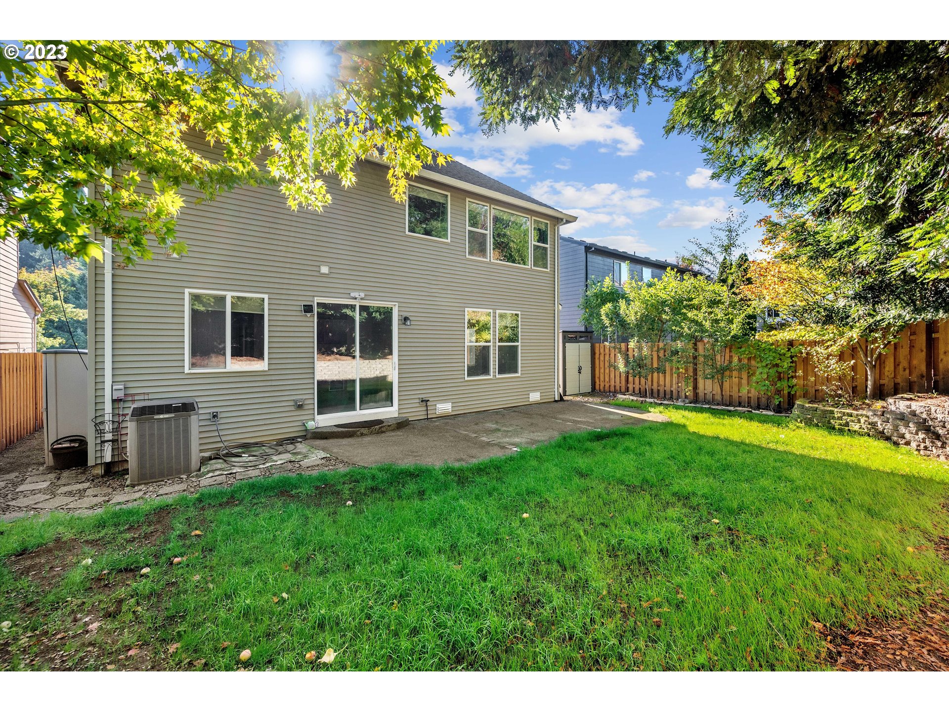 5653 Southwest Lee Street Tualatin, OR 97062 - Photo 38 of 42