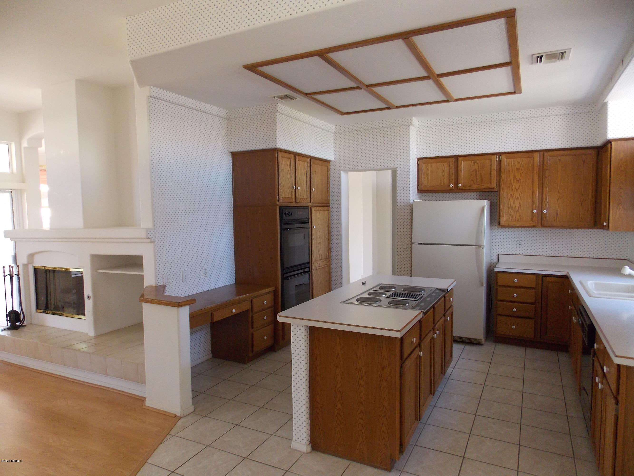 1686 East Crown Ridge Way Tucson, AZ 85755 - Photo 14 of 46