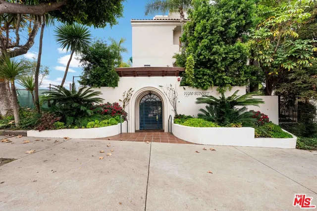 $4,150 | 15500 Sunset Boulevard, Unit 204, Los Angeles, CA 90272