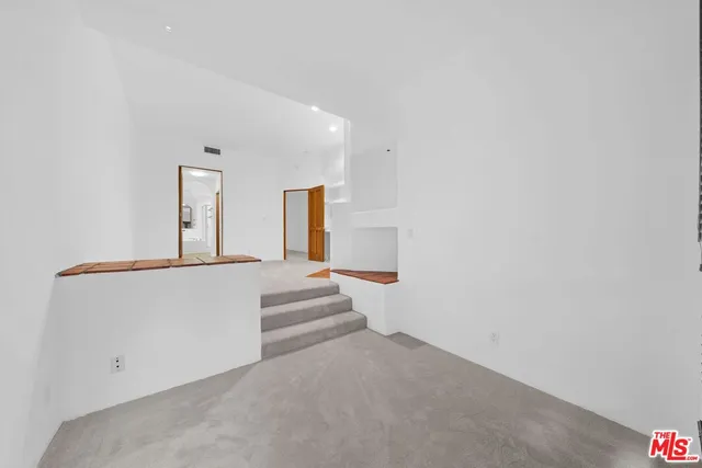 $4,150 | 15500 Sunset Boulevard, Unit 204, Pacific Palisades, CA 90272