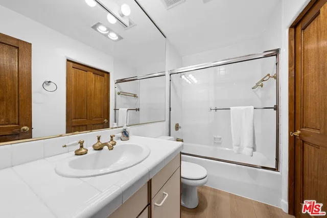 $4,150 | 15500 Sunset Boulevard, Unit 204, Pacific Palisades, CA 90272