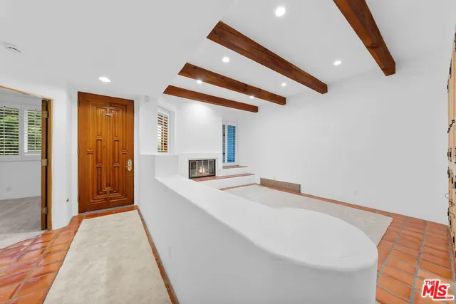 $4,150 | 15500 Sunset Boulevard, Unit 204, Pacific Palisades, CA 90272