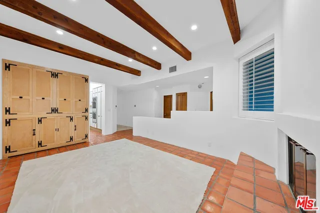 $4,150 | 15500 Sunset Boulevard, Unit 204, Pacific Palisades, CA 90272