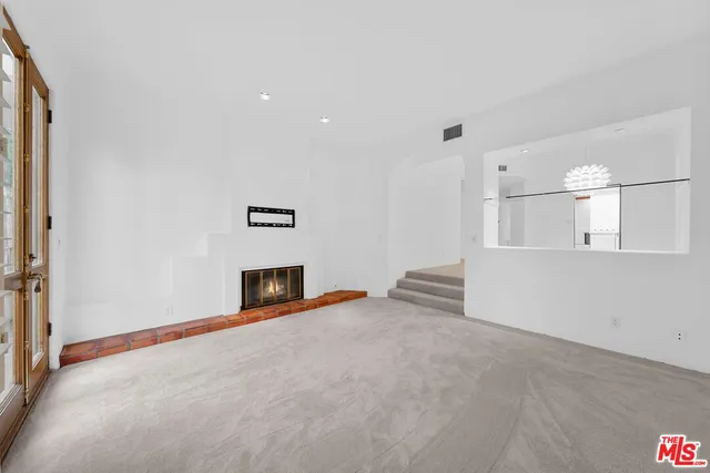 $4,150 | 15500 Sunset Boulevard, Unit 204, Pacific Palisades, CA 90272