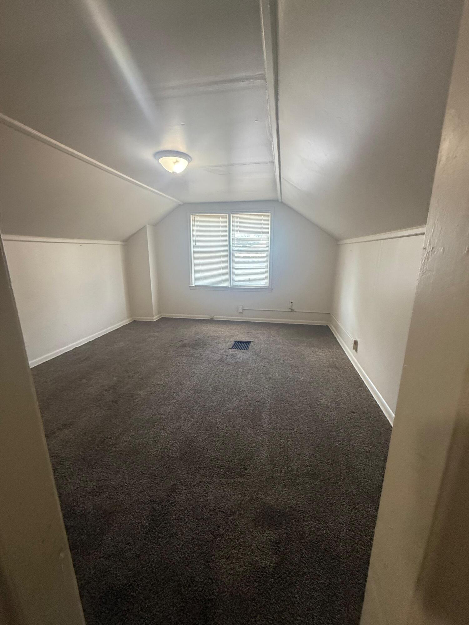 8669 Burt Road Detroit, MI 48228 - Photo 18 of 25 WhatsApp Image 2025-08-19 at 08.36.53_1d