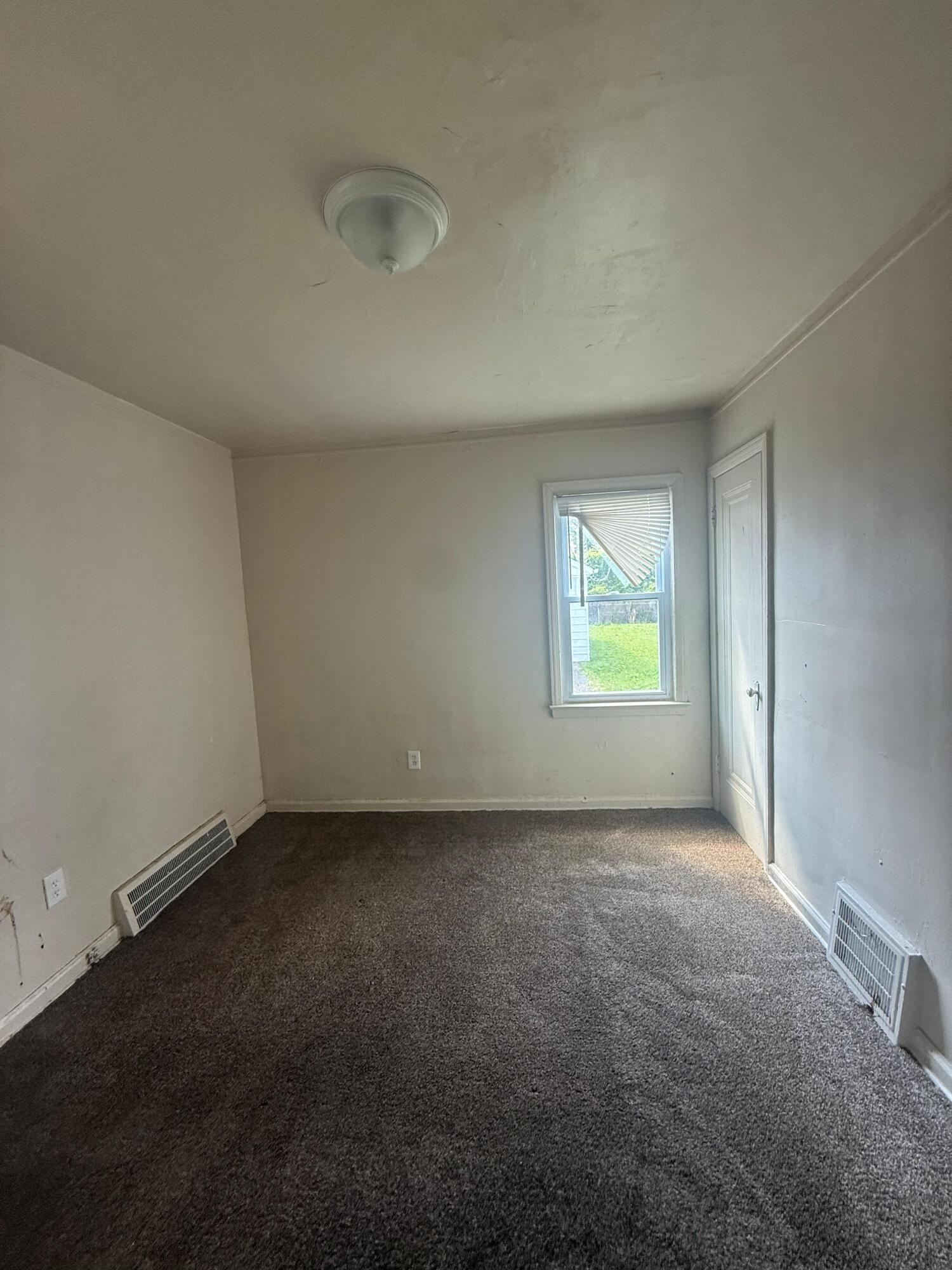 8669 Burt Road Detroit, MI 48228 - Photo 8 of 25 WhatsApp Image 2025-08-19 at 08.34.54_ac