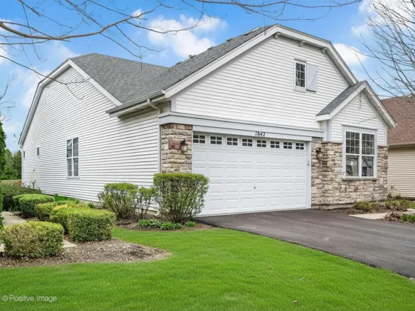 $470,000 | 1842 Highbury Lane, Aurora, IL 60502