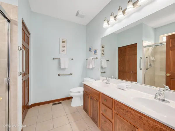 $470,000 | 1842 Highbury Lane, Aurora, IL 60502