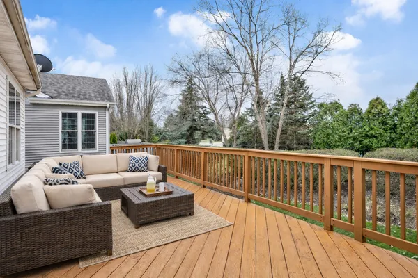 $470,000 | 1842 Highbury Lane, Aurora, IL 60502