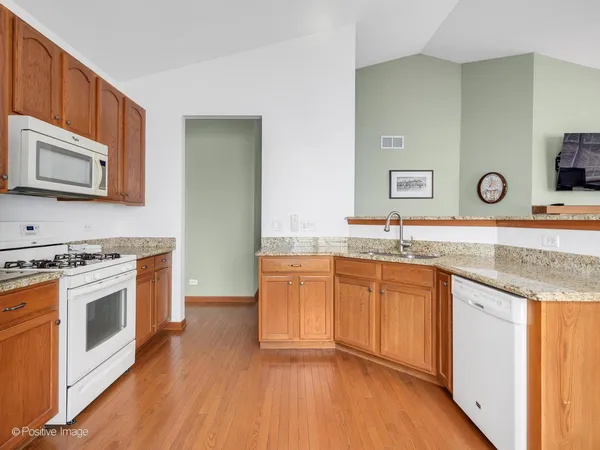 $470,000 | 1842 Highbury Lane, Aurora, IL 60502