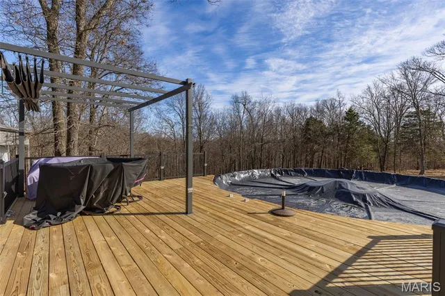 $529,900 | 2401 Pfinister School Road, De Soto, MO 63020