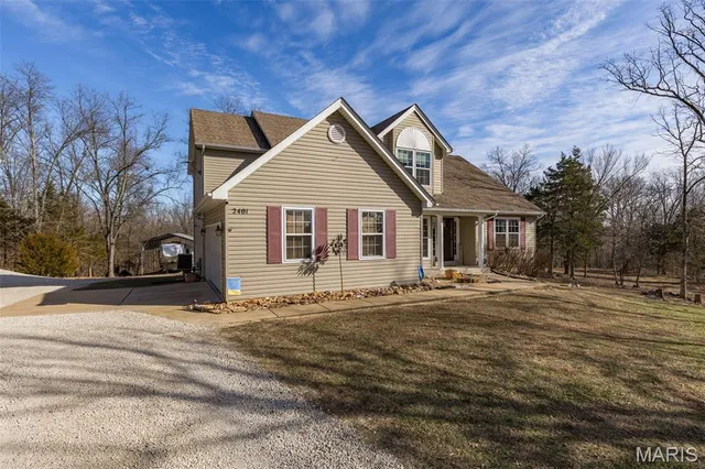 $529,900 | 2401 Pfinister School Road, De Soto, MO 63020
