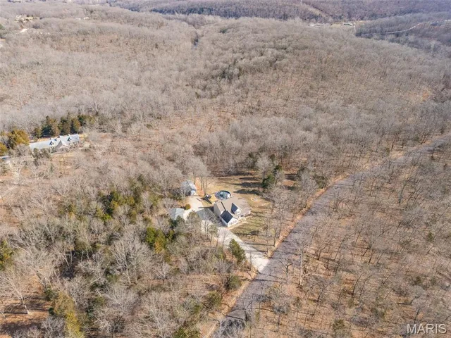 $529,900 | 2401 Pfinister School Road, De Soto, MO 63020