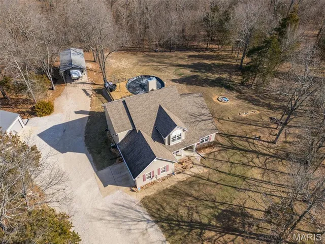 $529,900 | 2401 Pfinister School Road, De Soto, MO 63020