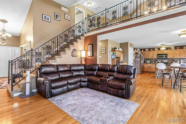 $529,900 | 2401 Pfinister School Road, De Soto, MO 63020