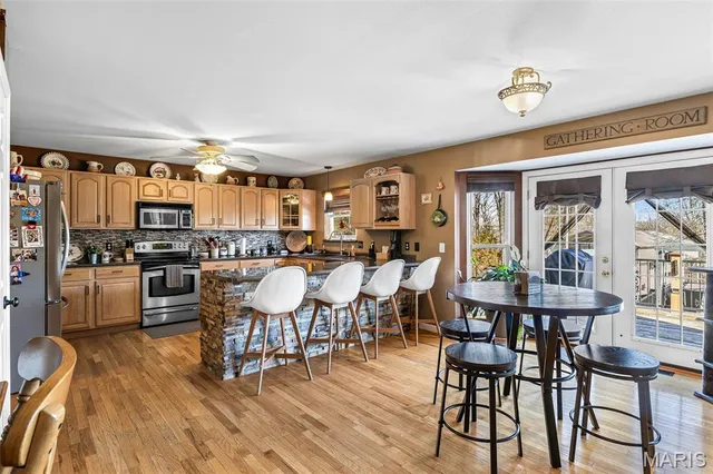 $529,900 | 2401 Pfinister School Road, De Soto, MO 63020