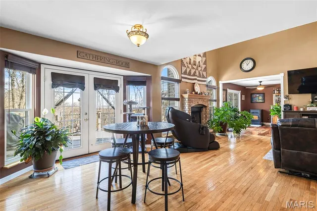 $529,900 | 2401 Pfinister School Road, De Soto, MO 63020