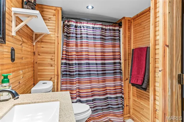 $529,900 | 2401 Pfinister School Road, De Soto, MO 63020