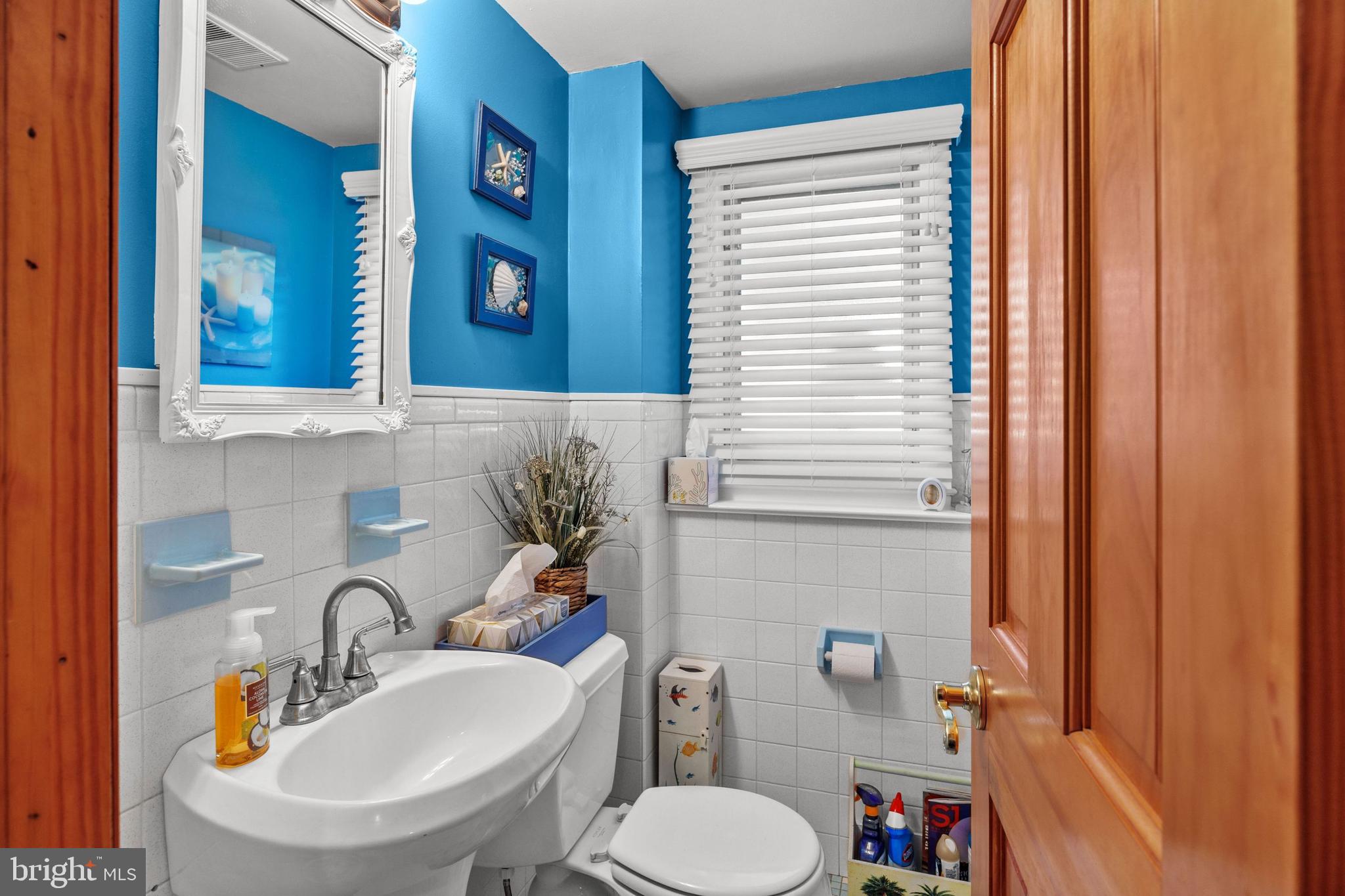 715 Heritage Road Cinnaminson, NJ 08077 - Photo 26 of 43 Half bath