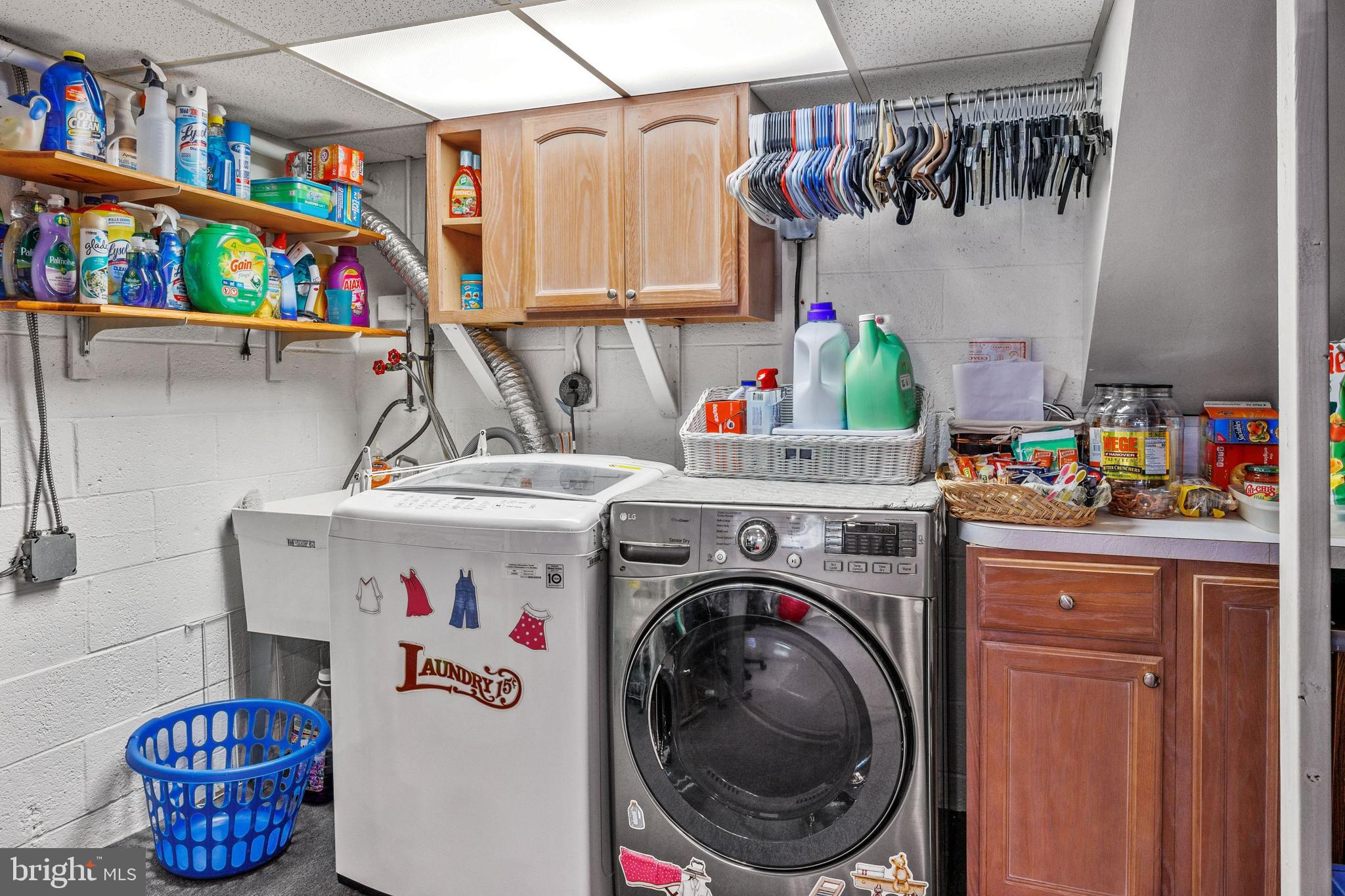 715 Heritage Road Cinnaminson, NJ 08077 - Photo 32 of 43 Laundry area