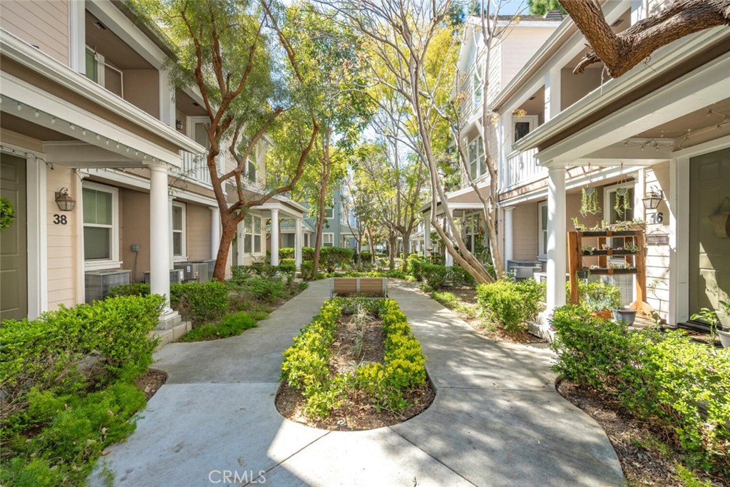 22 Valmont Way Ladera Ranch, CA 92694 - Photo 26 of 47 a front view of a house with garden