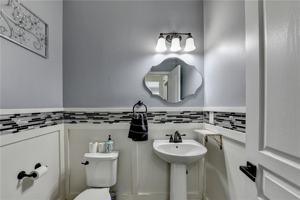 1640 Primrose Park Road Sugar Hill, GA 30518 - Photo 7 of 40