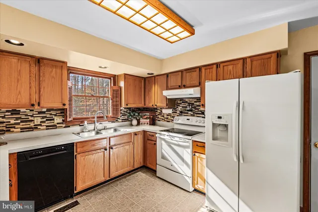 $519,900 | 10628 Chesterwood Drive, Spotsylvania, VA 22553