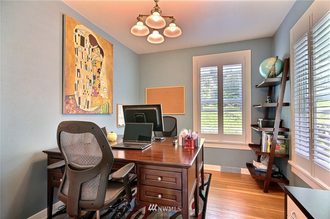 4502 Southwest Austin Street Seattle, WA 98136 - Photo 11 of 25 Gallery Image 11