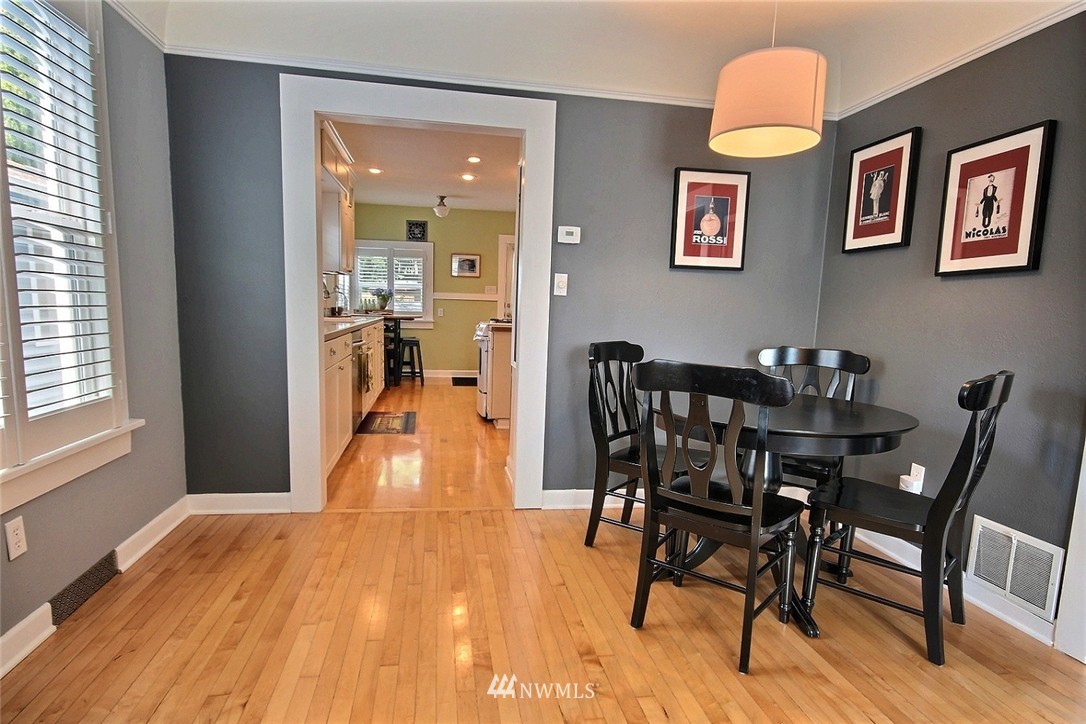 4502 Southwest Austin Street Seattle, WA 98136 - Photo 8 of 25 Gallery Image 8