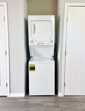 $800 | 322 Sprucewood Lane, Unit 1, San Antonio, TX 78216