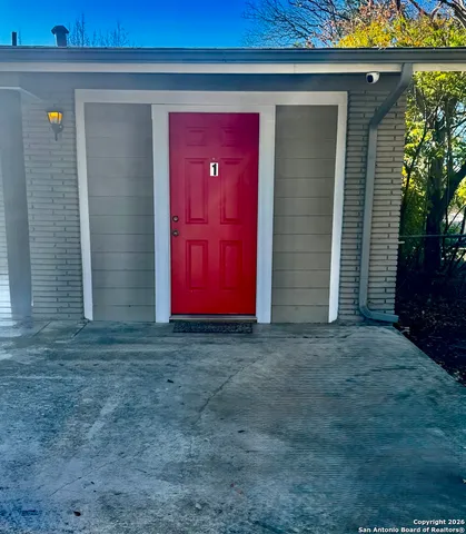 $975 | 322 Sprucewood Lane, Unit 1, San Antonio, TX 78216