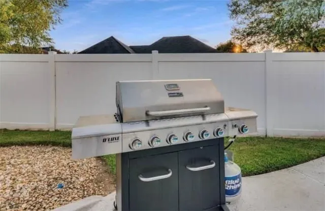 $4,400 | 1408 Aramore Drive Southeast, Conyers, GA 30013