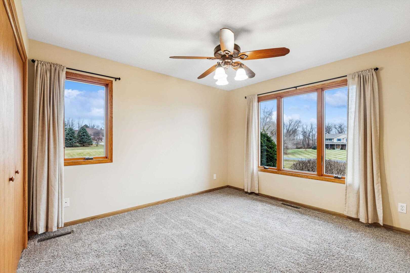 891 Pheasant Run Road Clinton, IA 52732 - Photo 31 of 50 Gallery Image 31