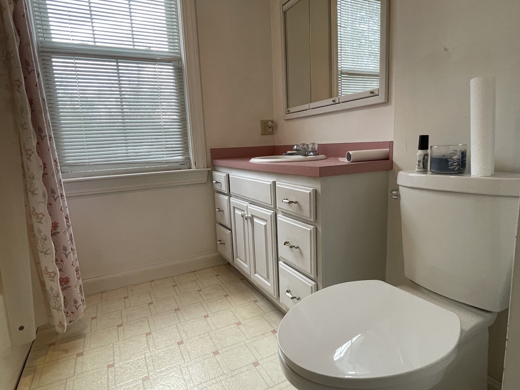 16 Barnard Road Worcester, MA 01605 - Photo 20 of 41
