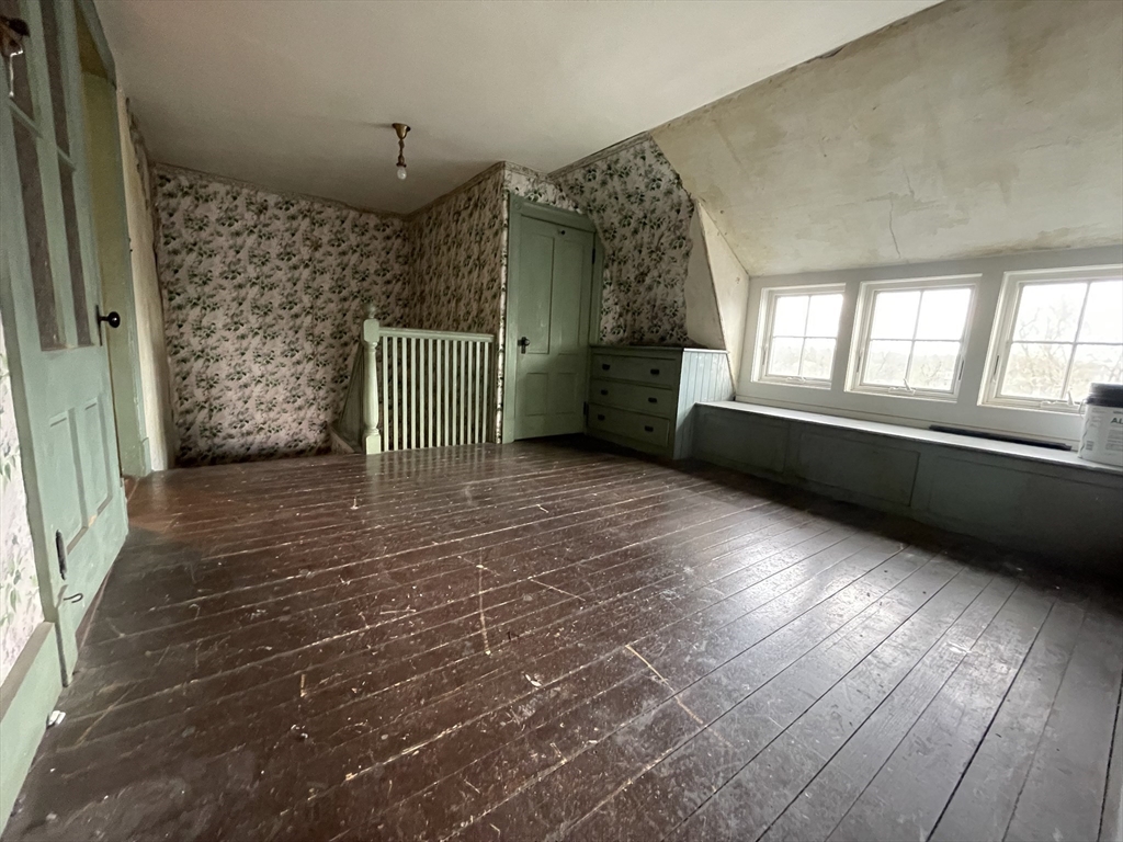 16 Barnard Road Worcester, MA 01605 - Photo 32 of 41