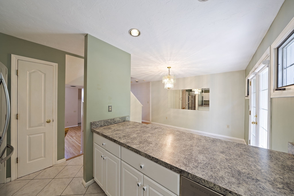 501 Auburn Street, Unit 402 Whitman, MA 02382 - Photo 5 of 35