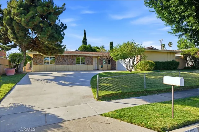 $575,000 | 1560 North Vista Avenue, Rialto, CA 92376
